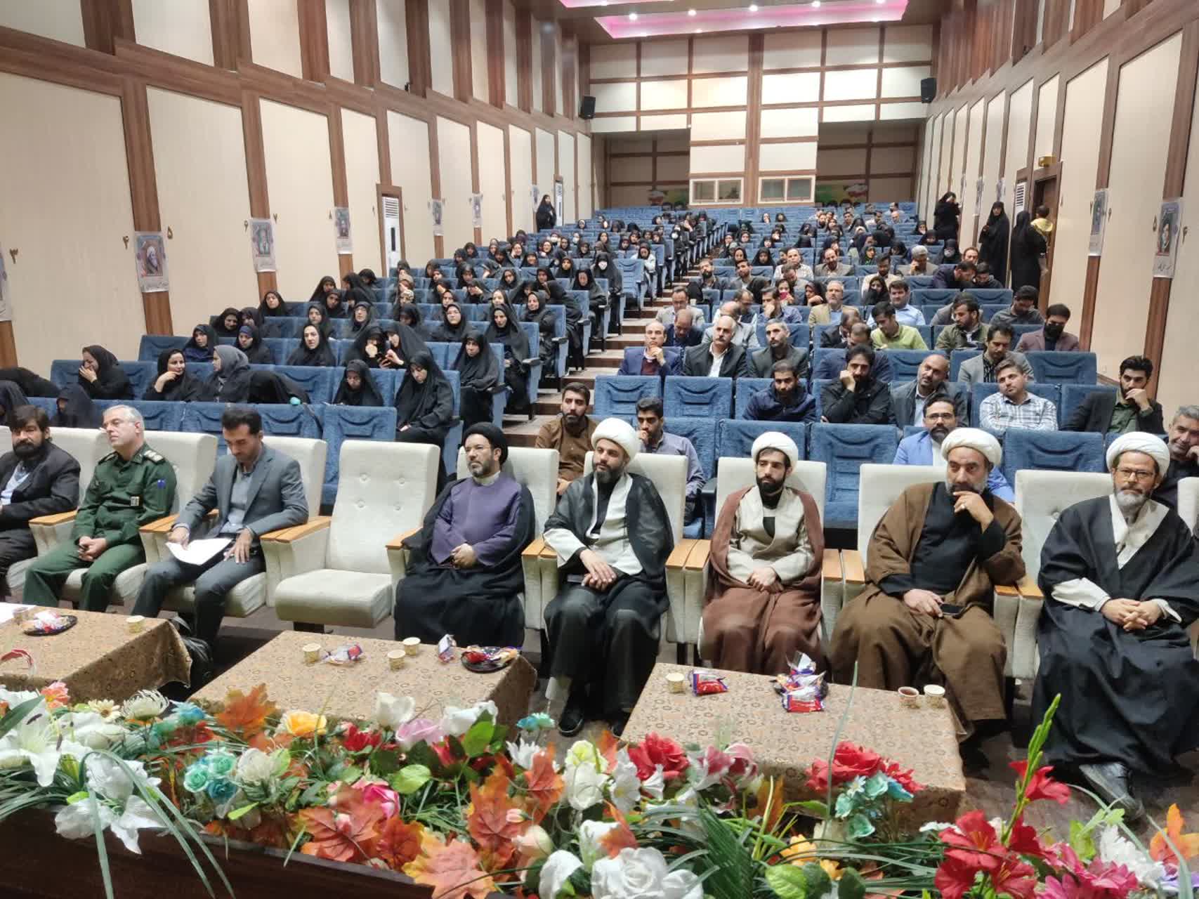 آموزش و پرورش نقش محوری در نهادینه‌سازی امر به معروف دارد.